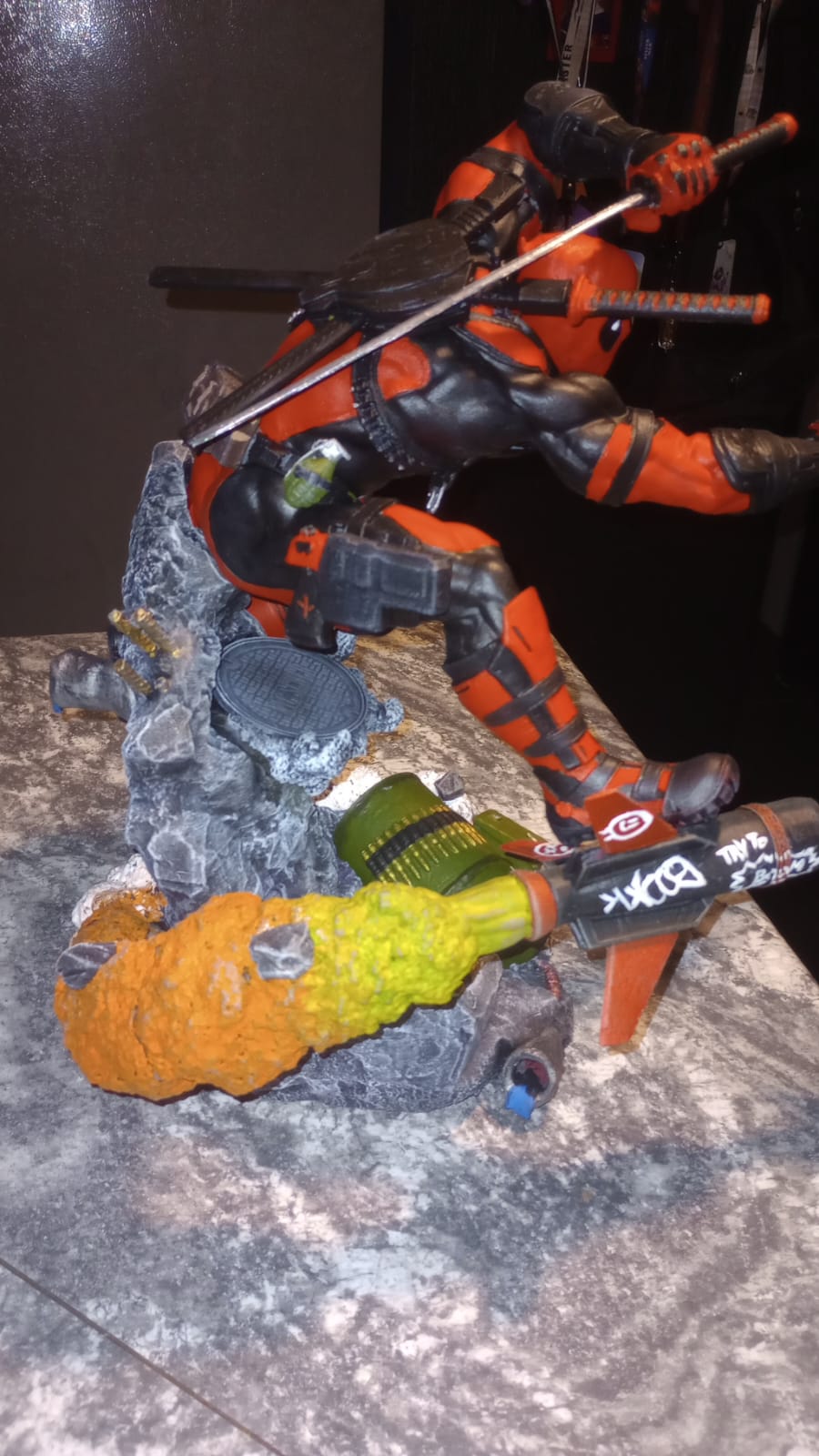 Figura DeadPool 50cm